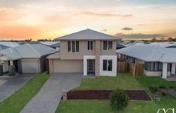 33 Davis Way, Walloon, Qld 4306