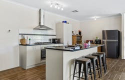 32 Wanderer Parkway, Baldivis, WA 6171