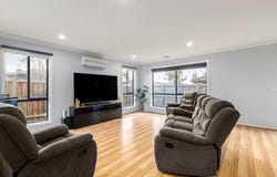 23 Denbigh Loop, Mickleham, Vic 3064