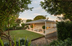 1 Lentara Street, Kenmore, Qld 4069