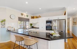 10 Snow Wood Drive, Eatons Hill, Qld 4037