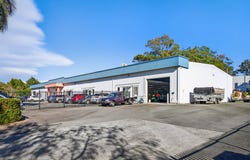 18 Commercial Drive, Ashmore, Qld 4214