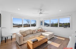 25 BOOBOOK Grove, Cowes, Vic 3922