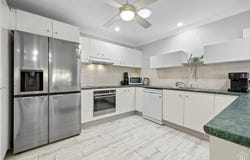 1/19 Cabot Court, Merrimac, Qld 4226