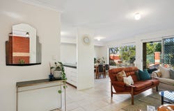 2/22 Birdwood Street, Innaloo, WA 6018
