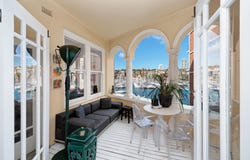 2/2 Elizabeth Bay Crescent, Elizabeth Bay, NSW 2011
