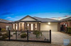 34 Rosella Crescent, Caroline Springs, Vic 3023