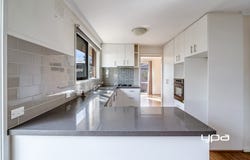 32 Dunrossil Drive, Sunbury, Vic 3429
