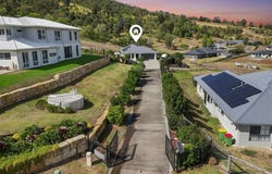 26 Mahogany Drive, Plainland, Qld 4341