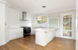 11 Pritchard Street, Wentworth Falls, NSW 2782