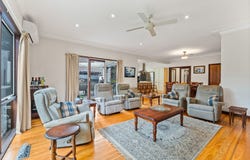 106 Woodhouse Grove, Box Hill North, Vic 3129