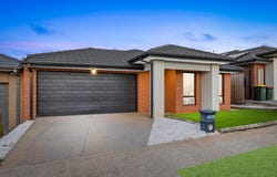 5 Pepita Crescent, Manor Lakes, Vic 3024