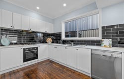 1/7 Laura Road, Knoxfield, Vic 3180