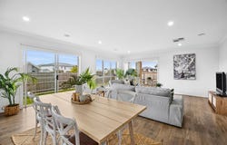 1 Wellington Crs, Torquay, Vic 3228