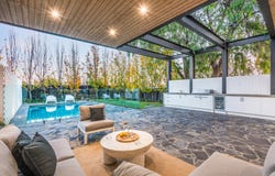 1 Downshire Road, Belmont, Vic 3216