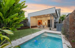 9 Marshall Avenue, Seven Hills, Qld 4170