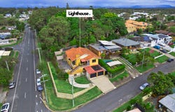 2 Penrock Parade, Labrador, Qld 4215