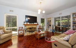 11 Hawkstone Street, Gidgegannup, WA 6083