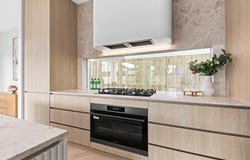 2/50 Allan Street, Altona North, Vic 3025