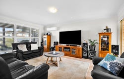 6 Numbat Place, Buxton, NSW 2571