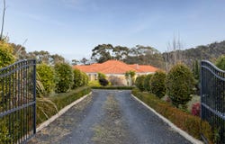 5 Mountain Ash Court, Hidden Valley, Vic 3756