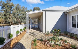 17 CRAFT STREET, Lake Albert, NSW 2650