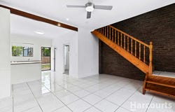 1/25 Hervey Street, Scarness, Qld 4655