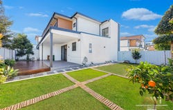4/24 Hillcrest Avenue, Greenacre, NSW 2190