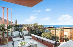 2/158 Brook Street, Coogee, NSW 2034