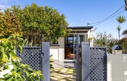 83 Beverley Hill Street, Moorooka, Qld 4105