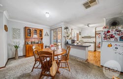 24 Grevillea Crescent, Lake Albert, NSW 2650