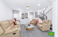 34 Shearjoy Loop, Clyde North, Vic 3978