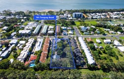 Woolshed Eco Lodge 181 Torquay Road, Scarness, Qld 4655