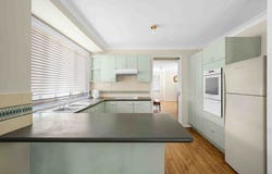 21 Ferntree Drive, Bomaderry, NSW 2541