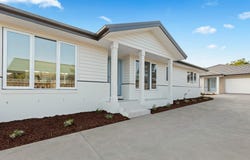 2/12 Coonara Avenue, Mount Eliza, Vic 3930