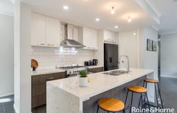 18 Weymouth Circuit, Donnybrook, Vic 3064