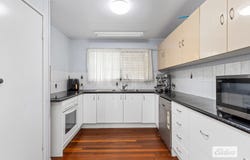 6 Leahy Place, Emerald, Qld 4720