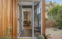 2/65 York Street, Sandy Bay, Tas 7005
