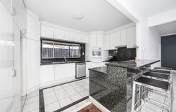 7 Harsburg Court, Taylors Lakes, Vic 3038