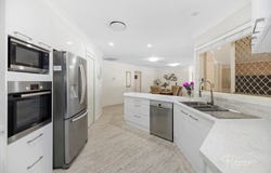 4 Silverash Street, Oxenford, Qld 4210