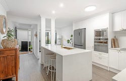 6/1 Bronberg Court, Southport, Qld 4215