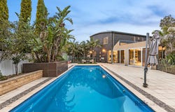 12 Buchanan Court, Taylors Lakes, Vic 3038