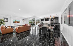 8 Summerville Boulevard, Caversham, WA 6055