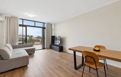 17/105 Wentworth Parade, Success, WA 6164