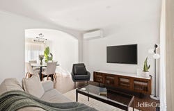 2/1 Sunset Drive, Heathmont, Vic 3135