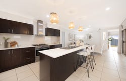 23 Bowley Street, Pacific Pines, Qld 4211
