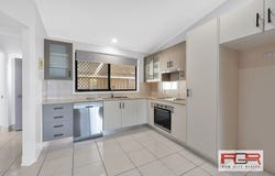 8/6  Gahns Road, Kalkie, Qld 4670