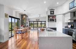 945 Howes Creek Road, Mansfield, Vic 3722