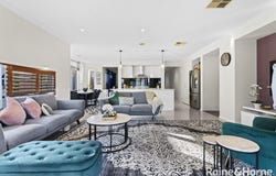 49 Chantenay Parade, Cranbourne North, Vic 3977