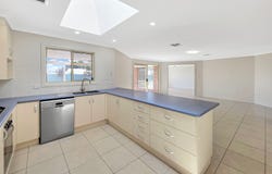 5 Lady Mary Drive, West Wyalong, NSW 2671